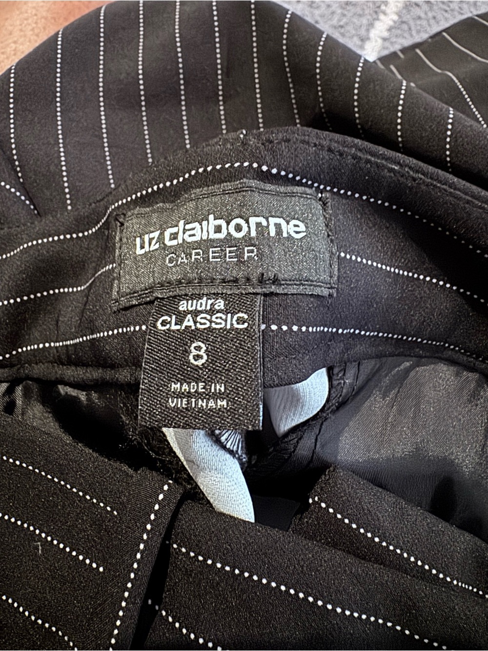 Liz Claiborne Career Audra Classic Pinstripe Dress Pants – Women’s Size 8 - Picture 4 of 6